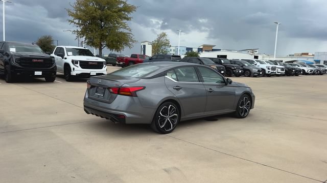 Used 2024 Nissan Altima 2.5 SR FWD image 8
