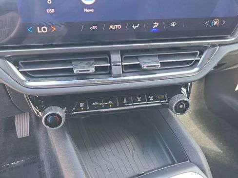 New 2026 Chevrolet Equinox EV LT w/ LPO, Blackout Package FWD image 32