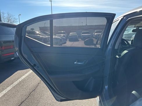 Used 2024 Nissan Sentra SR w/ SR Premium Package image 24