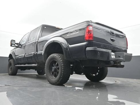 Used 2015 Ford F250 Lariat w/ Lariat Ultimate Package AWD/4WD image 40