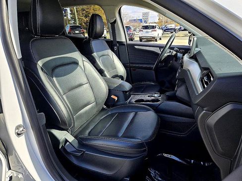 Used 2022 Ford Escape SEL w/ Technology Package image 15