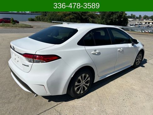 Used 2022 Toyota Corolla LE FWD image 5