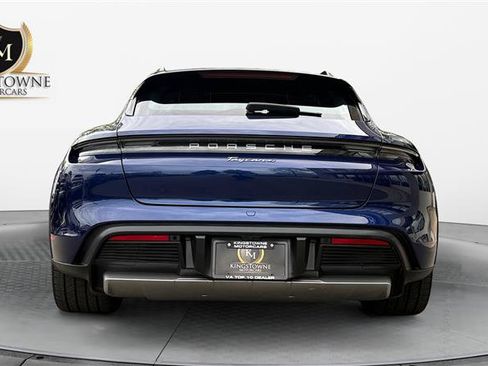 Used 2022 Porsche Taycan 4 Cross Turismo w/ Premium Package AWD/4WD image 4