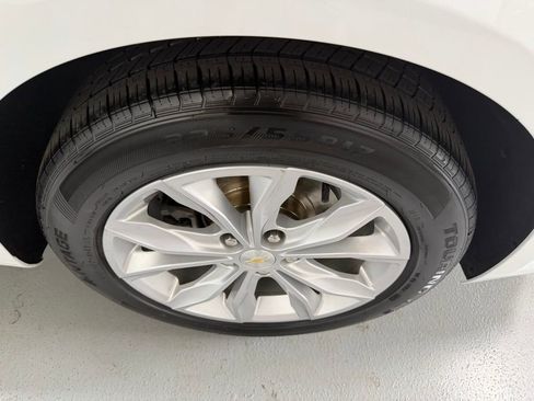 Used 2023 Chevrolet Malibu LT w/ Driver Confidence Package FWD image 9