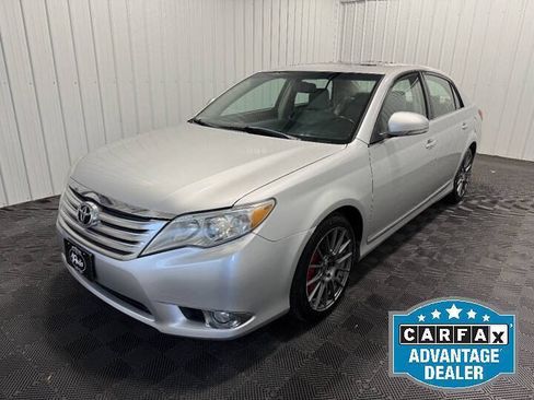 Used 2011 Toyota Avalon FWD image 1