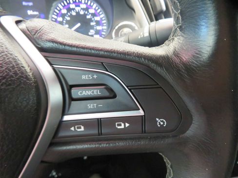 Used 2018 INFINITI Q60 3.0t Luxe image 27