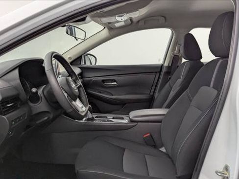 Used 2025 Nissan Sentra SV w/ All-Weather Package FWD image 13