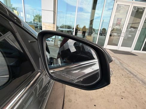 Used 2017 Toyota RAV4 XLE FWD image 24