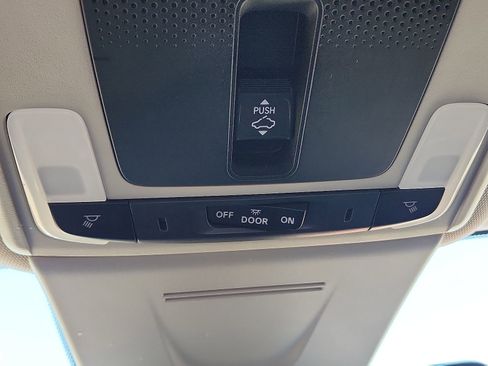 Used 2022 Honda Civic Touring image 15