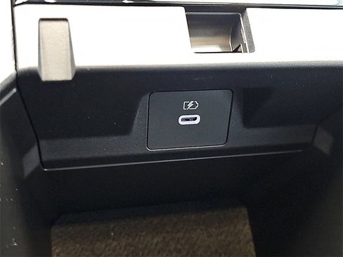 New 2026 Mitsubishi Outlander SEL image 19