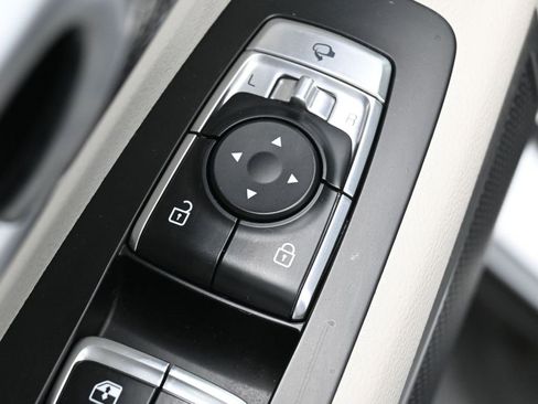 Used 2023 Kia Telluride EX image 12