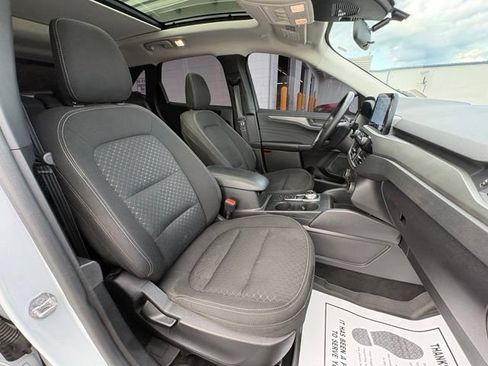 Used 2025 Ford Escape Active w/ Cold Weather Package AWD/4WD image 27