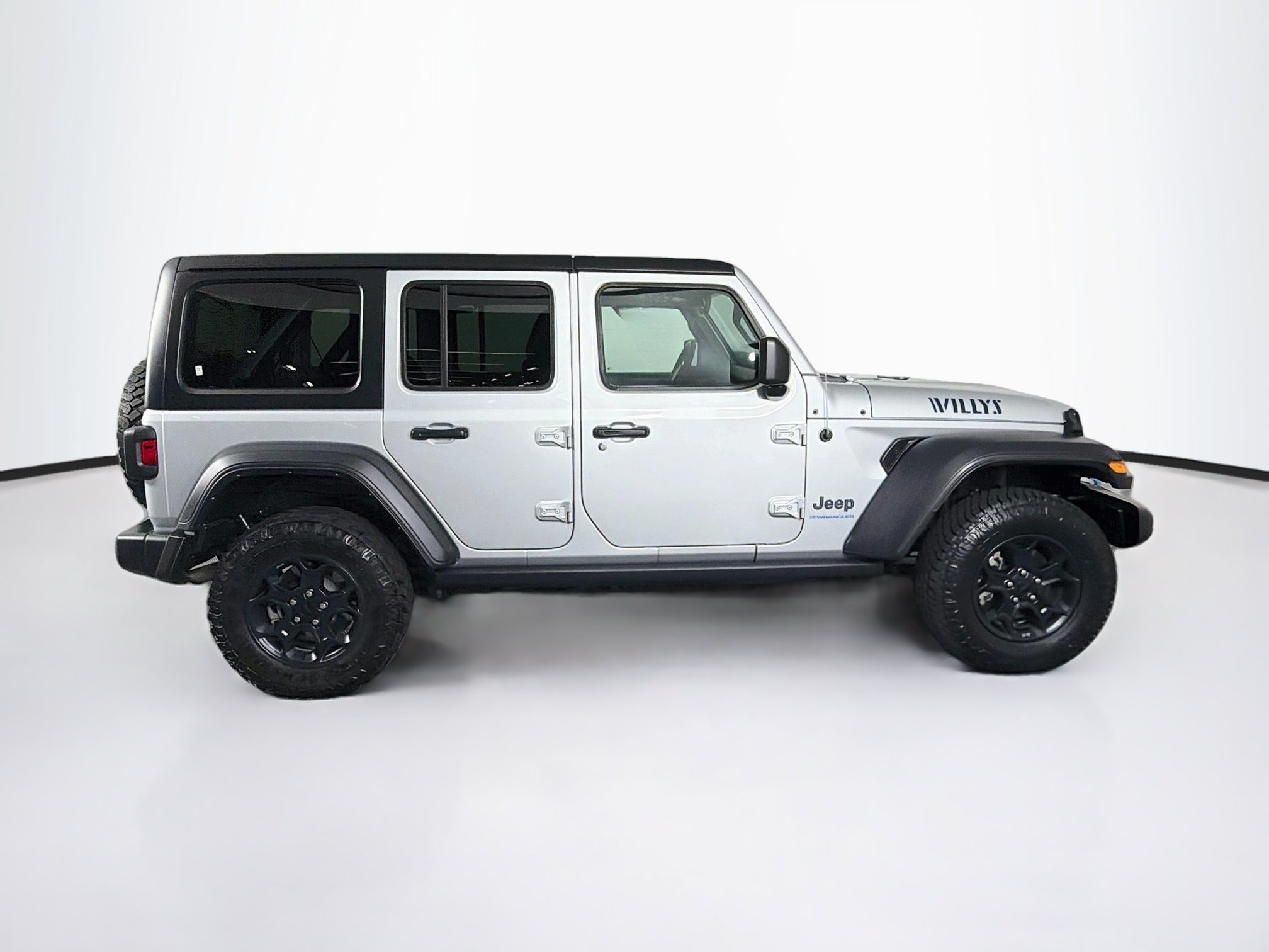 Used 2023 Jeep Wrangler Unlimited w/ Cold Weather Group AWD/4WD image 10