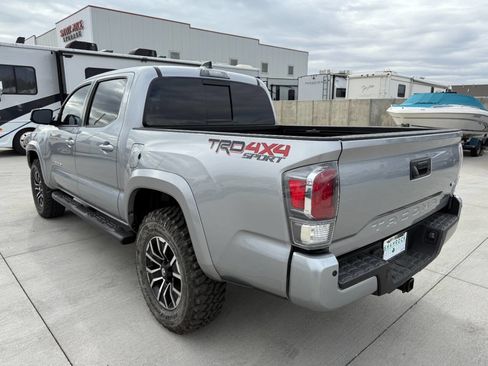 Used 2020 Toyota Tacoma TRD Sport 4x4 4dr Double Cab 5 image 5