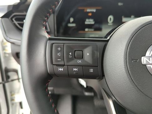 Certified 2025 Nissan Kicks SR AWD/4WD image 41