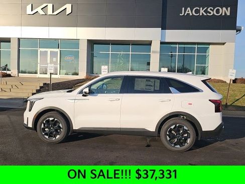 New 2026 Kia Sorento S w/ S Panoramic Sunroof Package AWD/4WD image 1