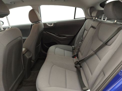Used 2021 Hyundai Ioniq SE FWD image 18