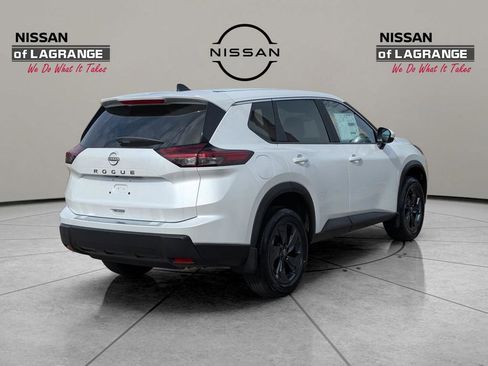 New 2026 Nissan Rogue SV image 5