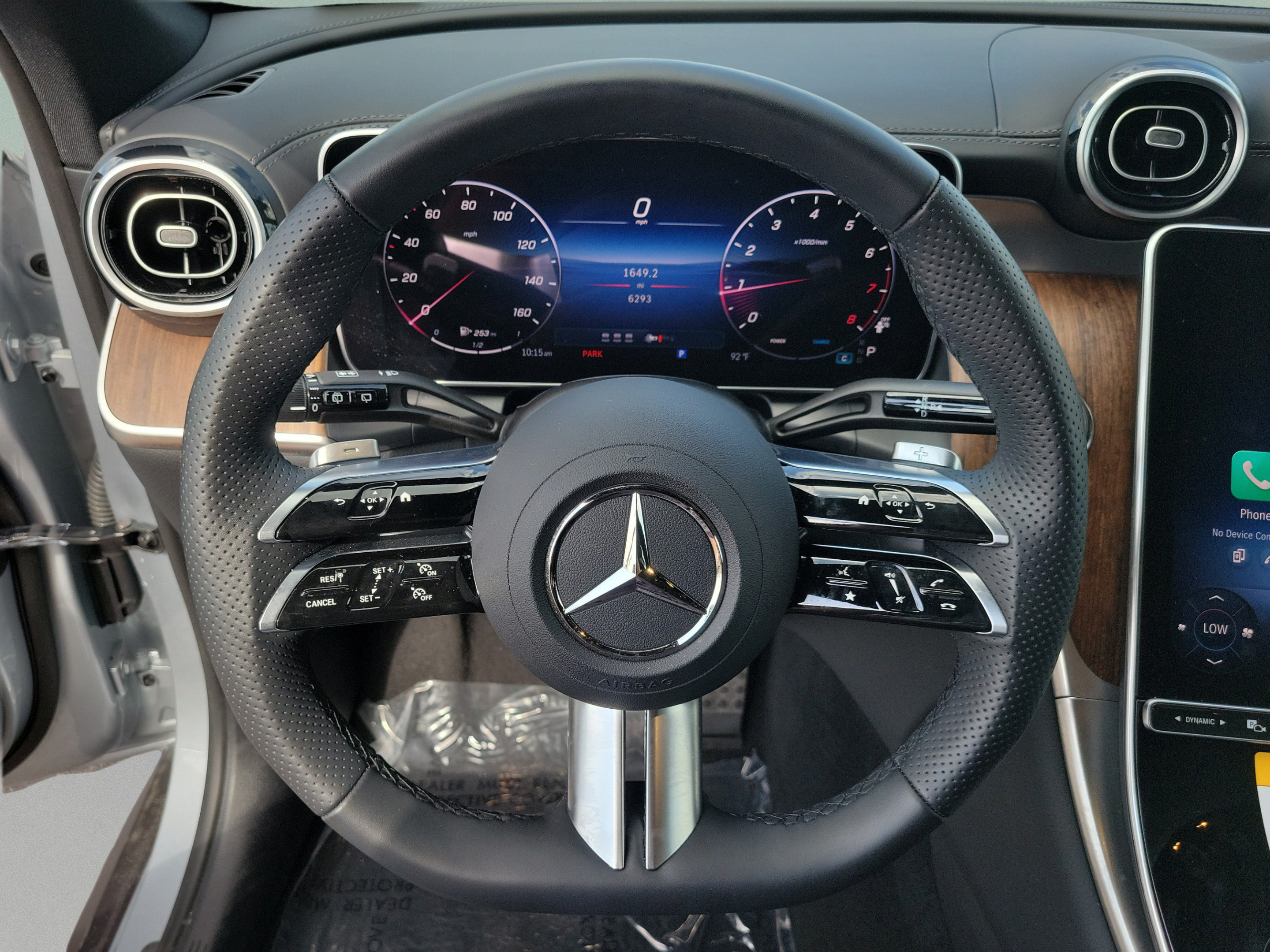 Used 2026 Mercedes-Benz GLC 300 4MATIC image 23