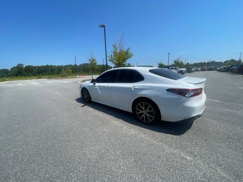 Used 2023 Toyota Camry XLE FWD image 7