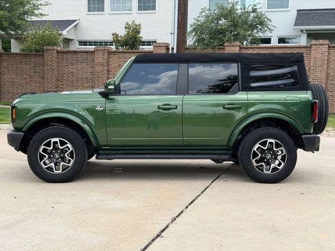 Used 2023 Ford Bronco Outer Banks AWD/4WD image 12
