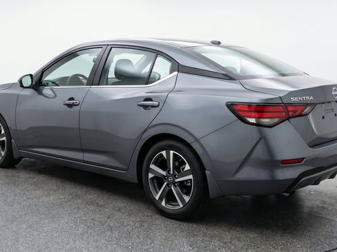 Used 2025 Nissan Sentra SV FWD image 6