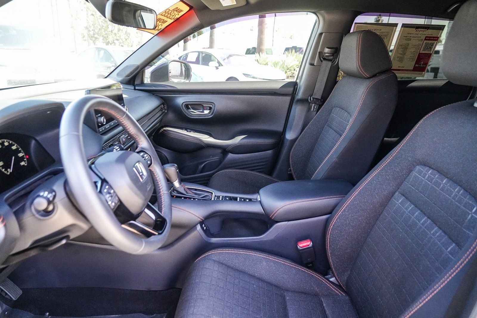 Used 2024 Honda HR-V Sport image 17