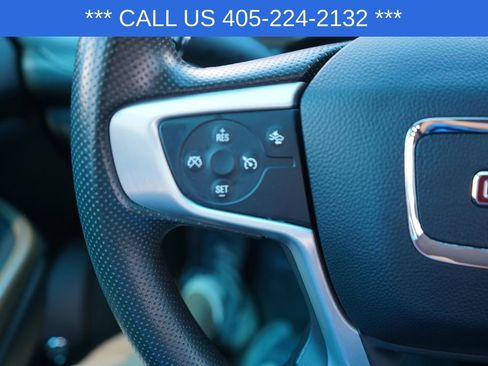 Used 2023 GMC Acadia SLE w/ Driver Convenience Package FWD image 35