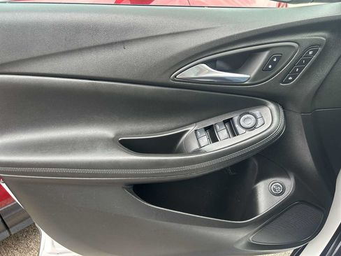 Used 2023 Buick Encore GX Essence w/ Experience Buick Package AWD/4WD image 23