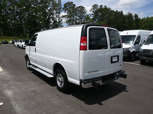 Used 2024 GMC Savana 2500 w/ Driver Convenience Package RWD image 4