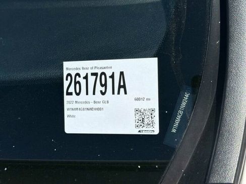 Used 2022 Mercedes-Benz GLB 250 image 4
