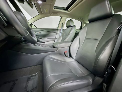 Used 2024 Honda Accord Touring image 12