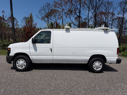 Used 2008 Ford E-250 and Econoline 250 RWD image 2