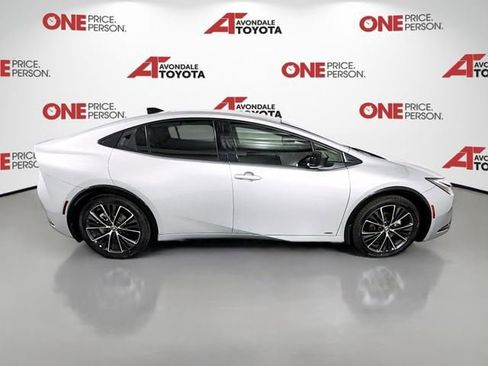 Used 2024 Toyota Prius XLE AWD/4WD image 8