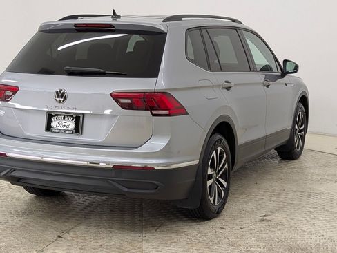 Used 2024 Volkswagen Tiguan S image 9