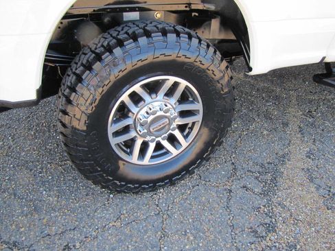 Used 2018 Ford F250 XLT image 33