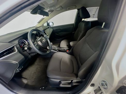 Used 2022 Toyota Corolla LE image 14