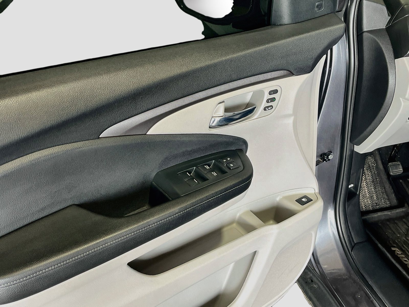 Used 2023 Honda Ridgeline RTL-E image 18