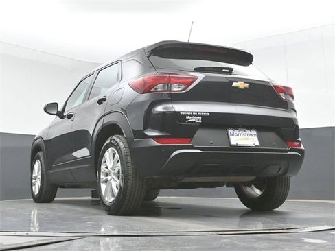 Used 2022 Chevrolet TrailBlazer LS image 45