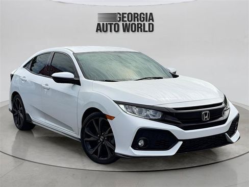 Used 2018 Honda Civic Sport image 9