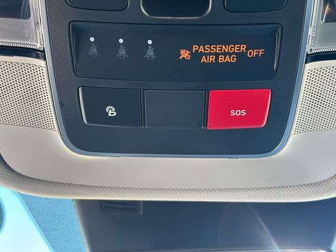 Used 2024 Hyundai Tucson Limited image 32