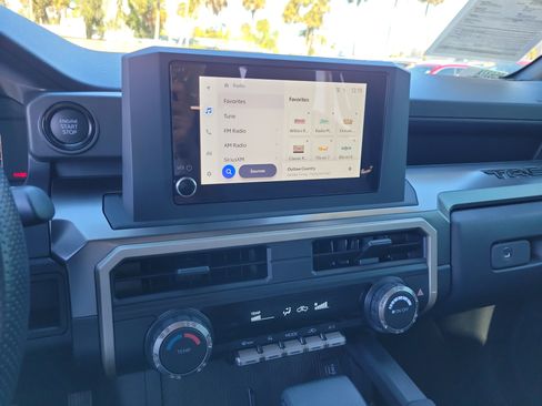 Used 2025 Toyota Tacoma SR5 image 19