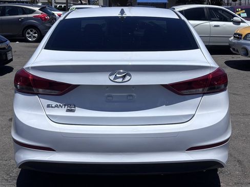 Used 2017 Hyundai Elantra SE FWD image 6