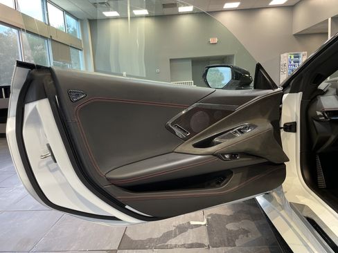 Used 2022 Chevrolet Corvette Stingray Premium Cpe w/ Z51 Performance Package RWD image 14