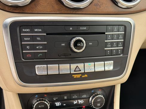Used 2019 Mercedes-Benz GLA 250 image 16
