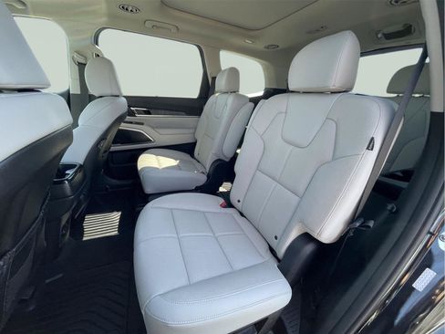 Used 2024 Kia Telluride SX FWD image 15