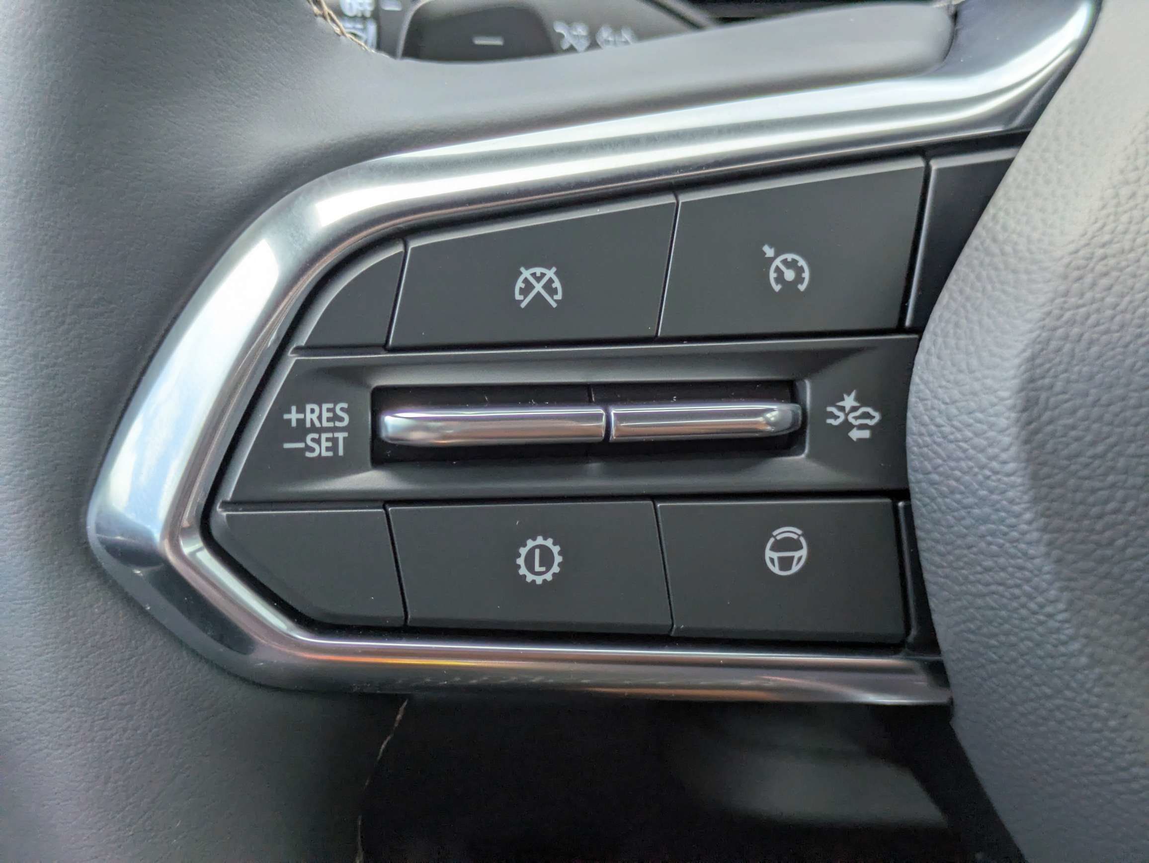 New 2027 Chevrolet Traverse Z71 w/ Enhanced Driving Package AWD/4WD image 17