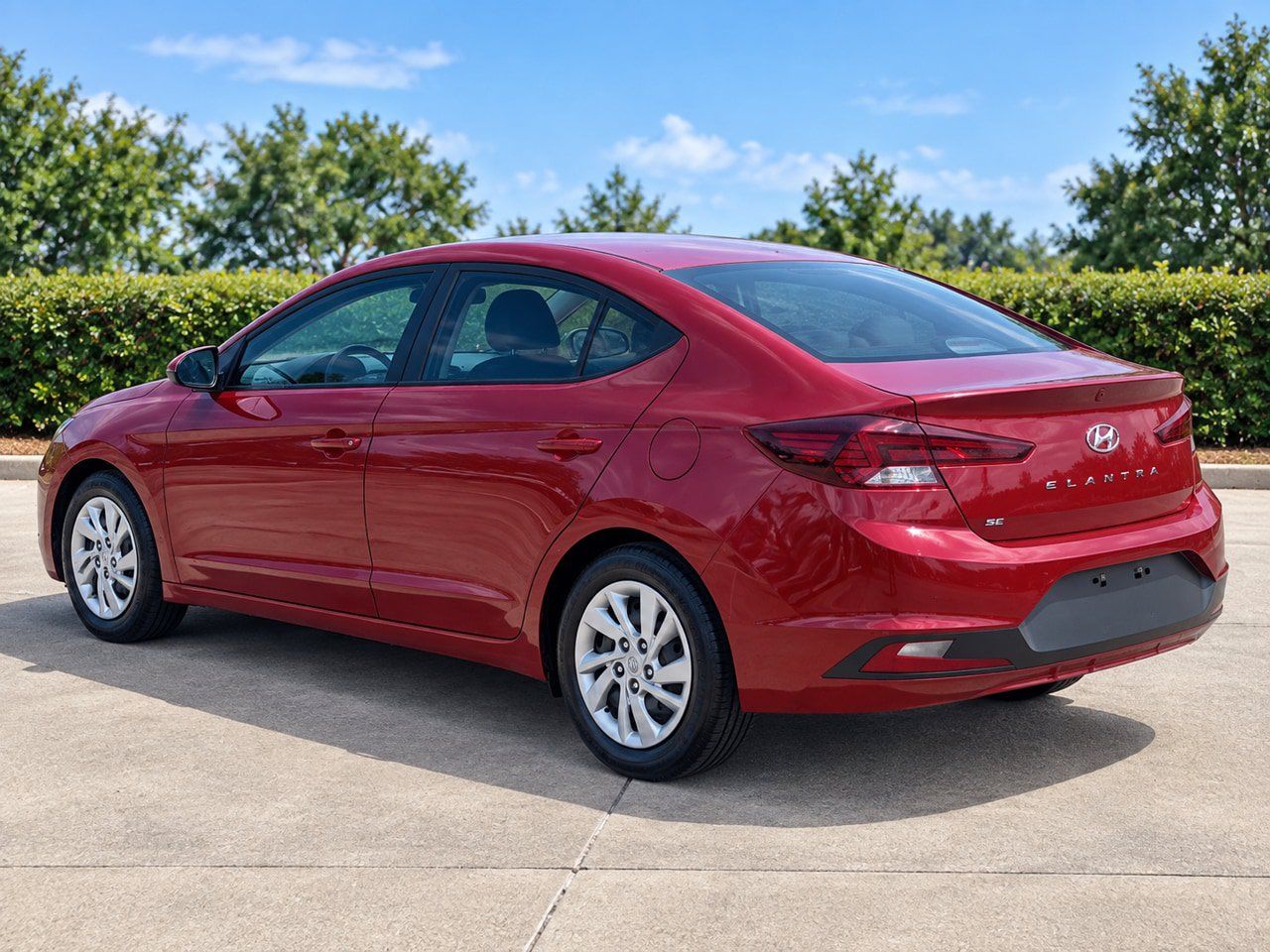 Used 2020 Hyundai Elantra SE FWD image 5