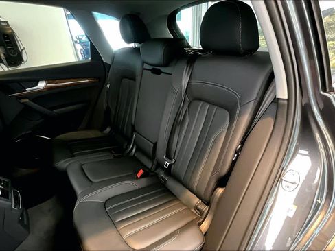 Certified 2023 Audi Q5 2.0T Premium w/ Convenience Package image 20