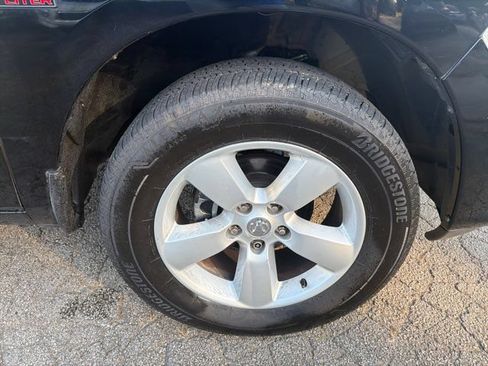 Used 2014 RAM 1500 Express RWD image 25